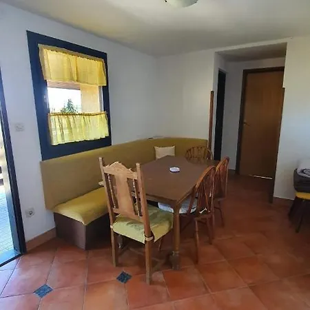 Family Friendly House With A Swimming Pool Vrbovsko, Gorski Kotar - 20331 Nyaraló